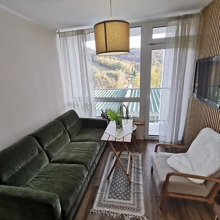 אוסטראון Hearth Hill View Apartment מראה חיצוני תמונה