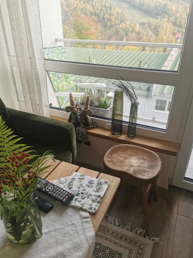 אוסטראון Hearth Hill View Apartment מראה חיצוני תמונה