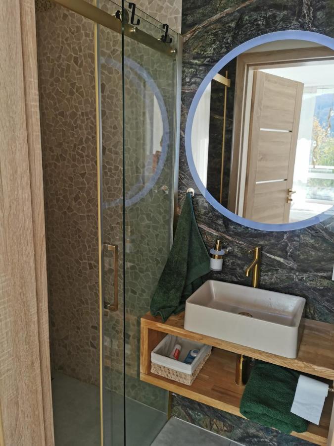 אוסטראון Hearth Hill View Apartment מראה חיצוני תמונה