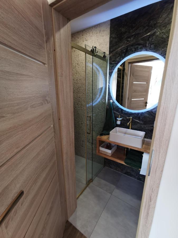 אוסטראון Hearth Hill View Apartment מראה חיצוני תמונה