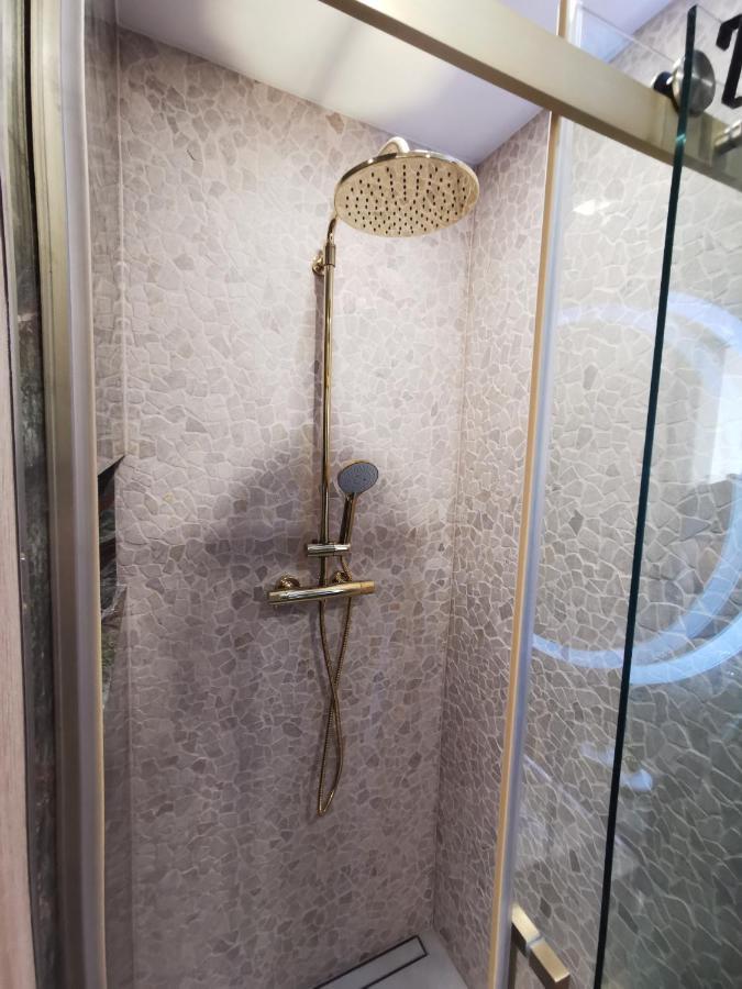 אוסטראון Hearth Hill View Apartment מראה חיצוני תמונה