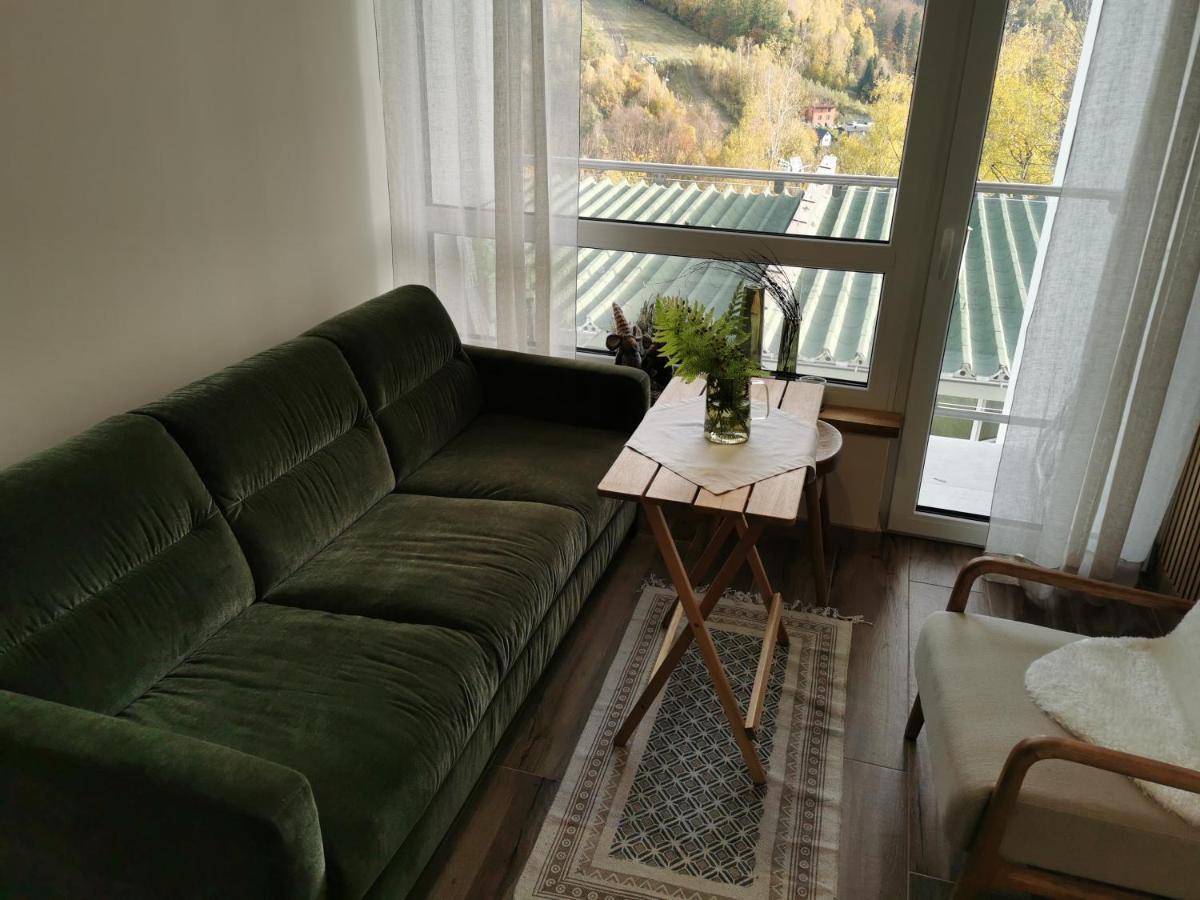 אוסטראון Hearth Hill View Apartment מראה חיצוני תמונה