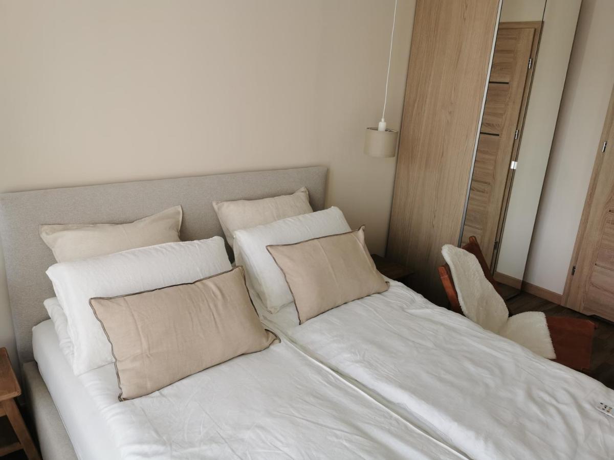 אוסטראון Hearth Hill View Apartment מראה חיצוני תמונה