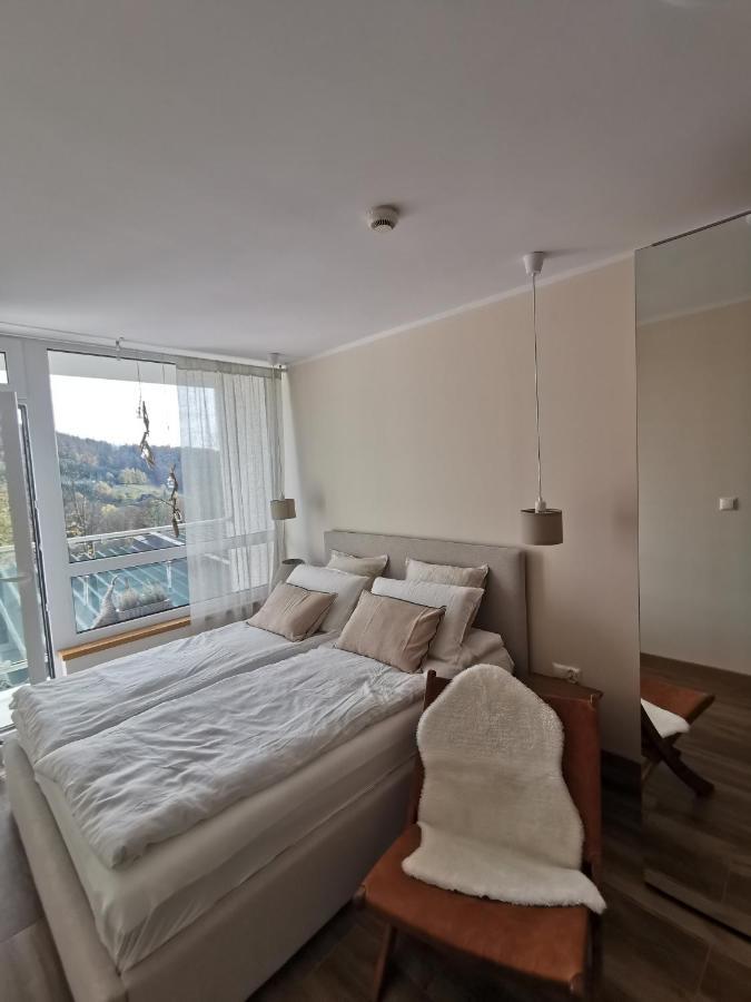 אוסטראון Hearth Hill View Apartment מראה חיצוני תמונה