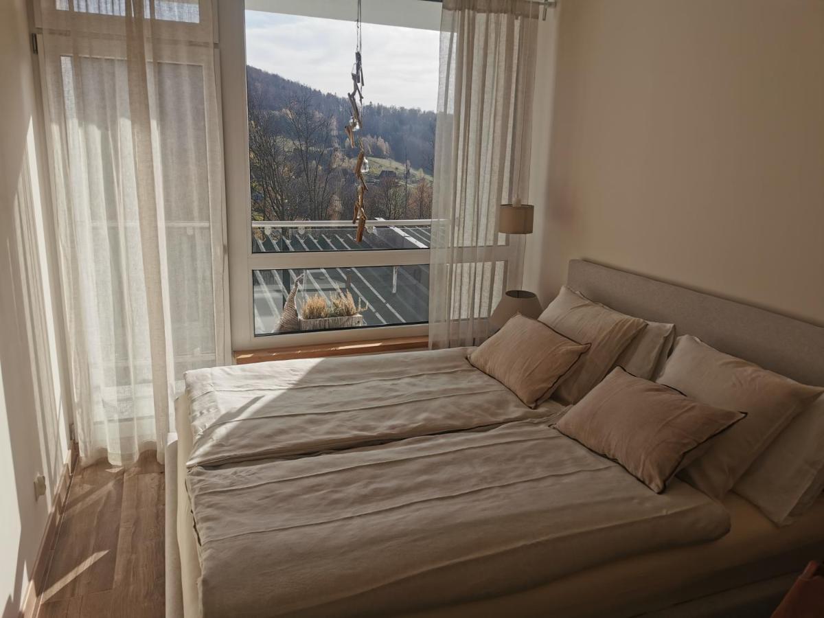 אוסטראון Hearth Hill View Apartment מראה חיצוני תמונה