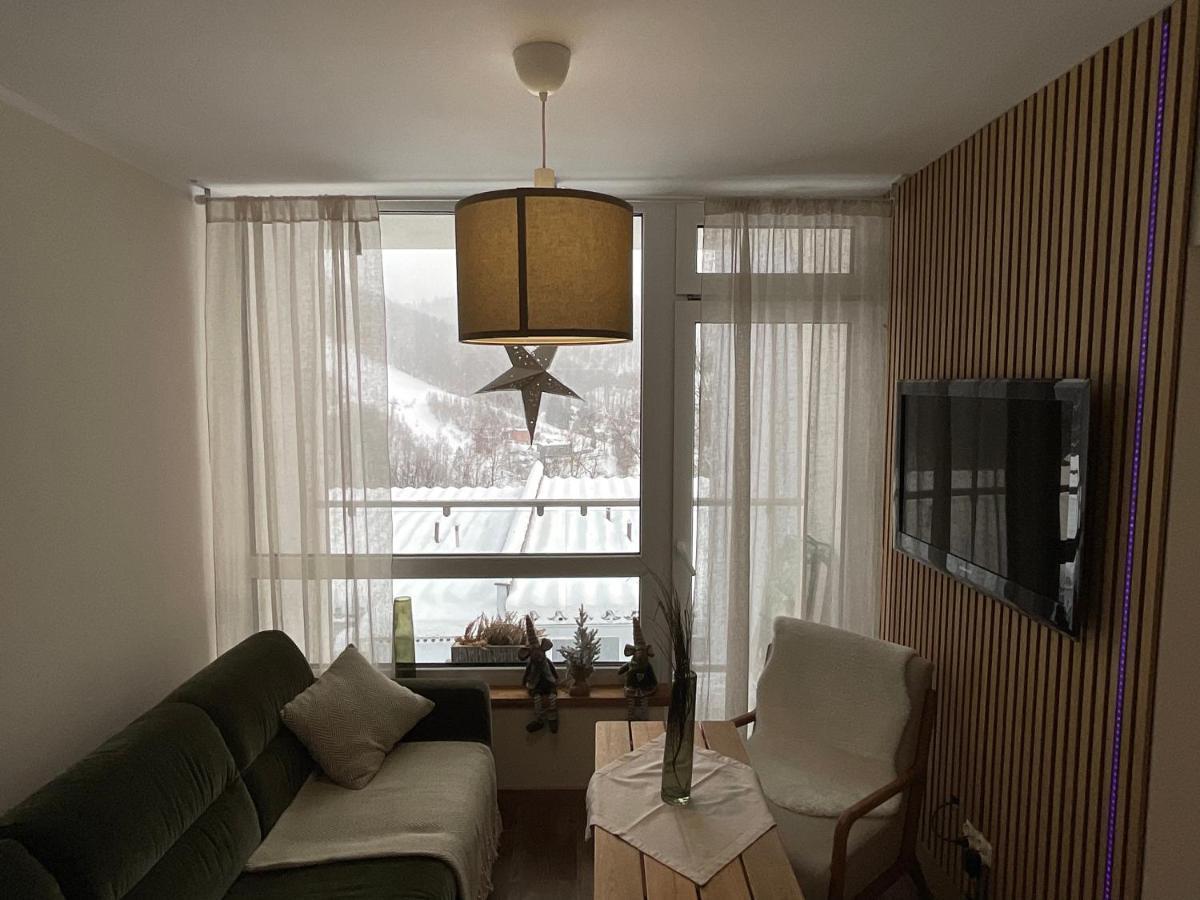 אוסטראון Hearth Hill View Apartment מראה חיצוני תמונה