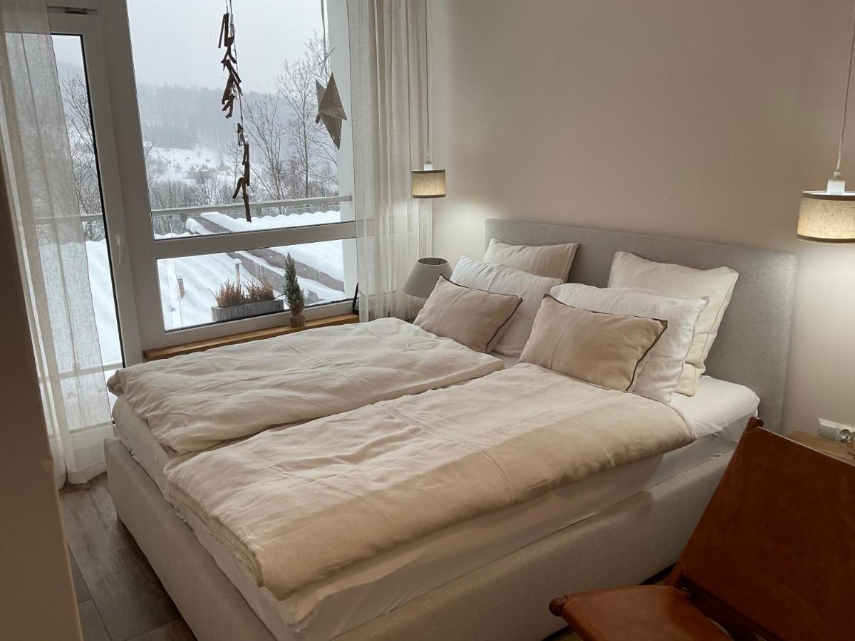 אוסטראון Hearth Hill View Apartment מראה חיצוני תמונה