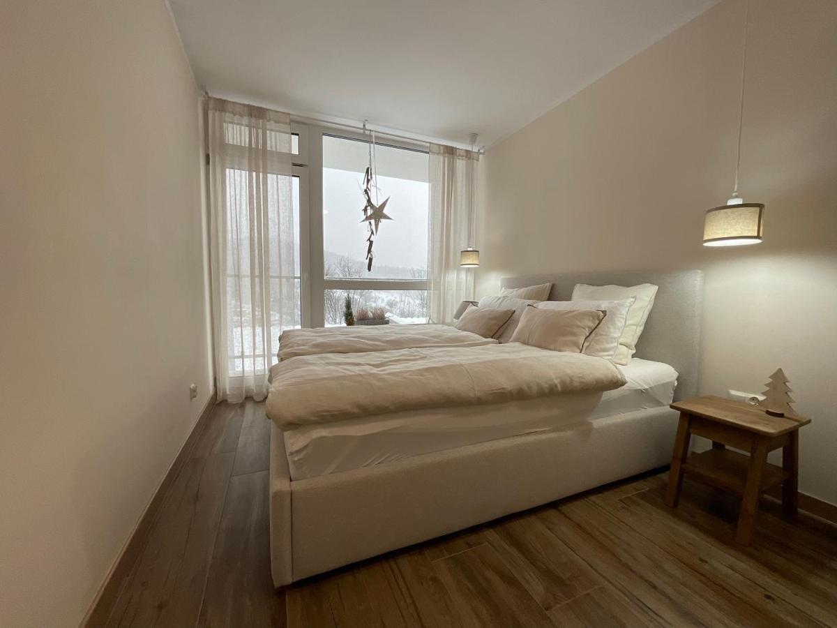 אוסטראון Hearth Hill View Apartment מראה חיצוני תמונה